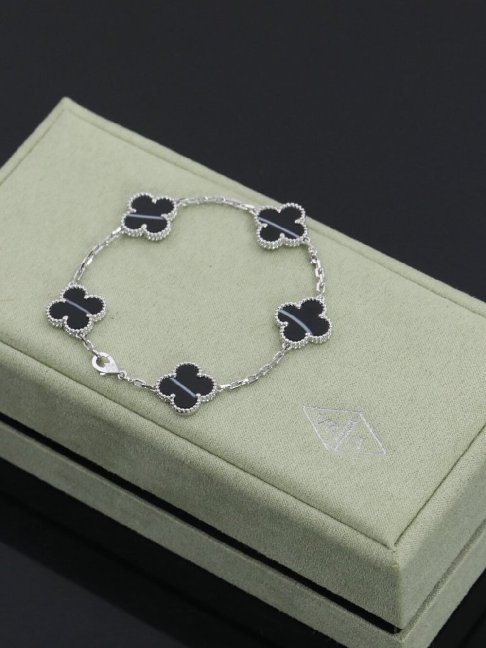 Van Cleef & Arpels Bracelet